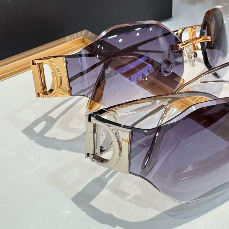 Picture of Dior Sunglasses _SKUfw75840803fw